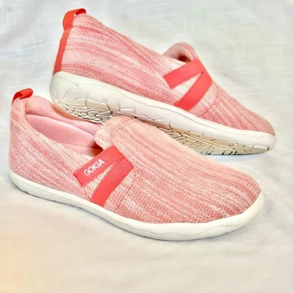 Gokia Pink Slip-On Shoes - Picture 2 of 7